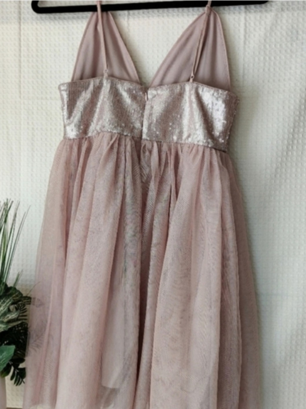 Forever 21, Champagne/blush Spaghetti Strap Mini Dress Size M